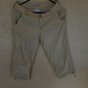 Columbia Omni-Shield Women’s Hiking Capris – Size 4